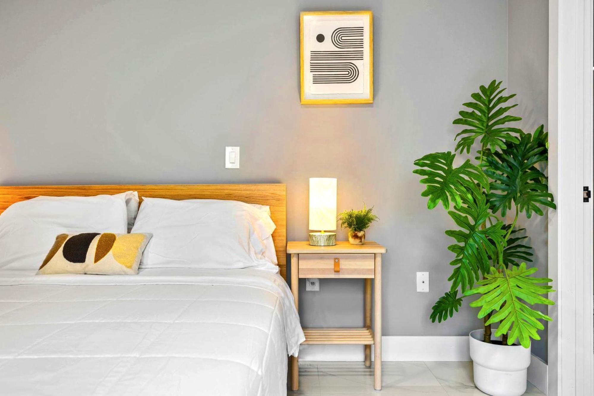In - Ideal For Couples & Travelers Miami